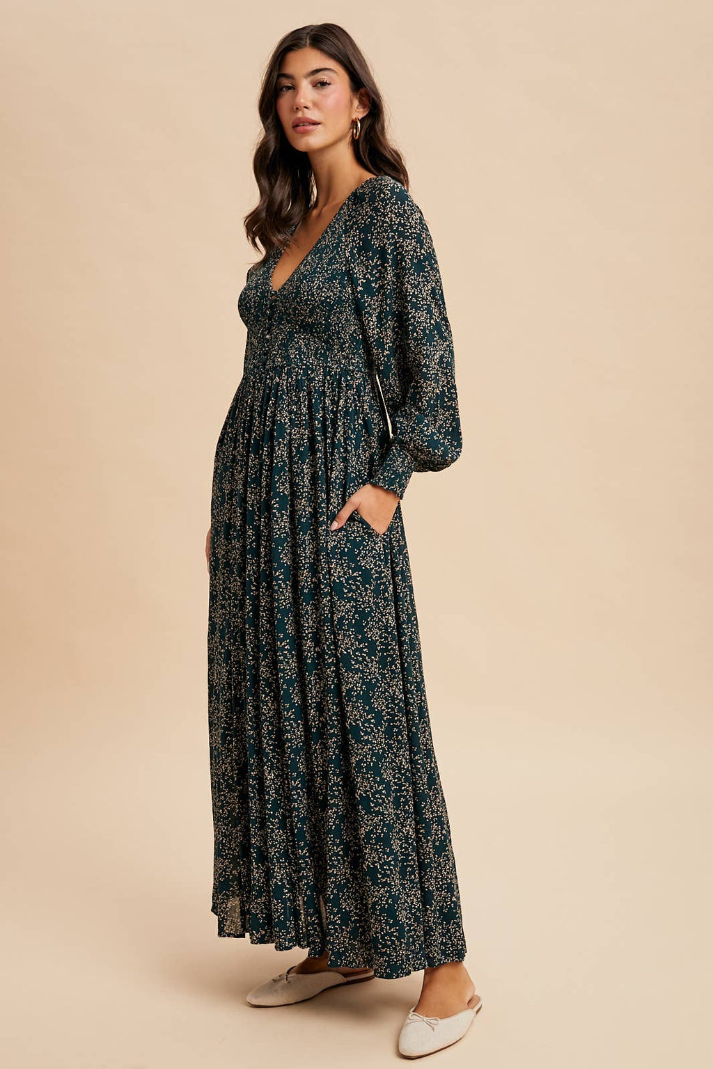 SMOCKED FLORAL MAXI DRESS