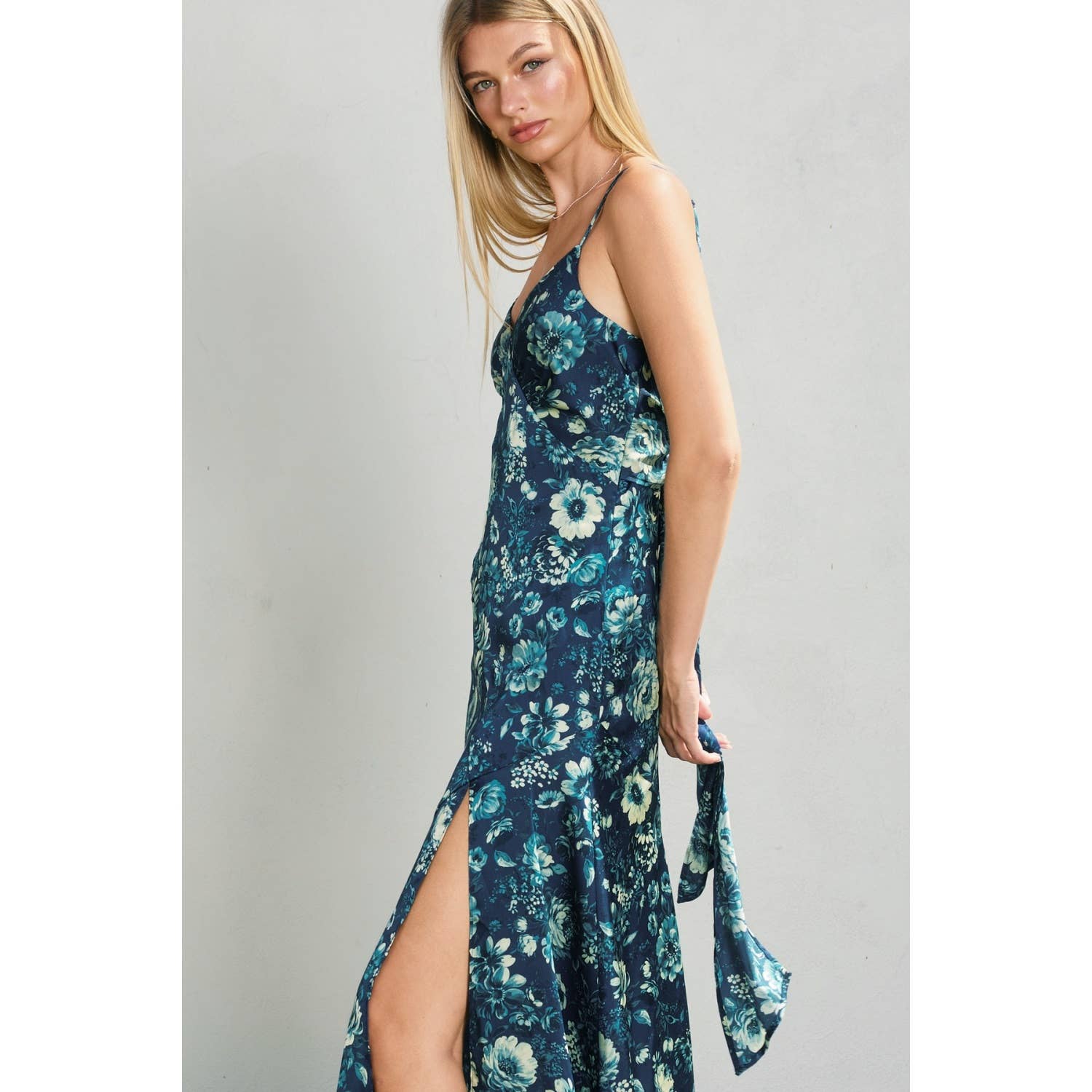 Petal Sky Tie Back Midi Dress